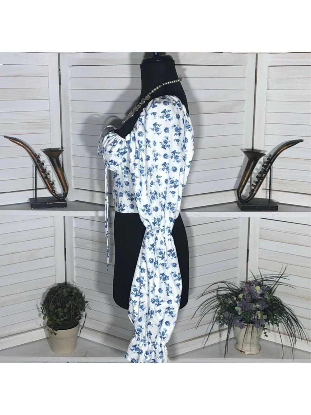 Vintage Y2K Floral Cropped Top Blue and White Medium - Picture 6 of 13